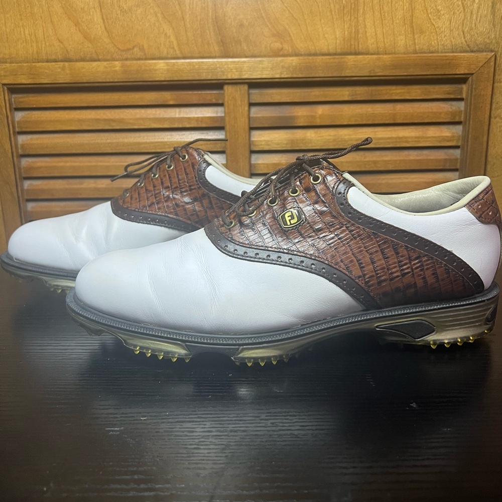 FootJoy DryJoys TOUR GOLF SHOES MEN'S 10 White Leather/ Brown CROC Upper #53612